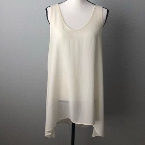 GORGEOUS LUSH Tunic blouse size Large in off white